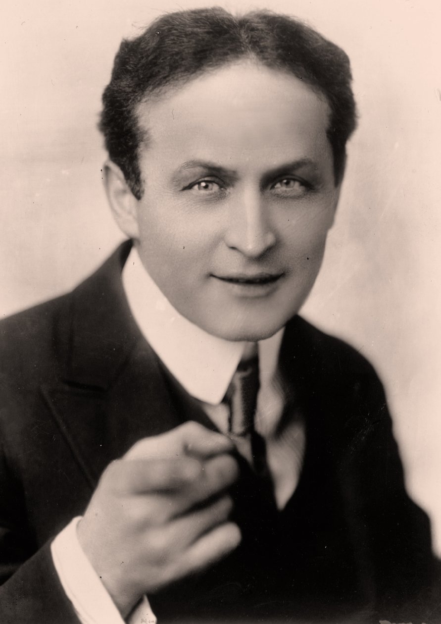 Portrét Harryho Houdiniho (sépiová fotografie) od Unknown