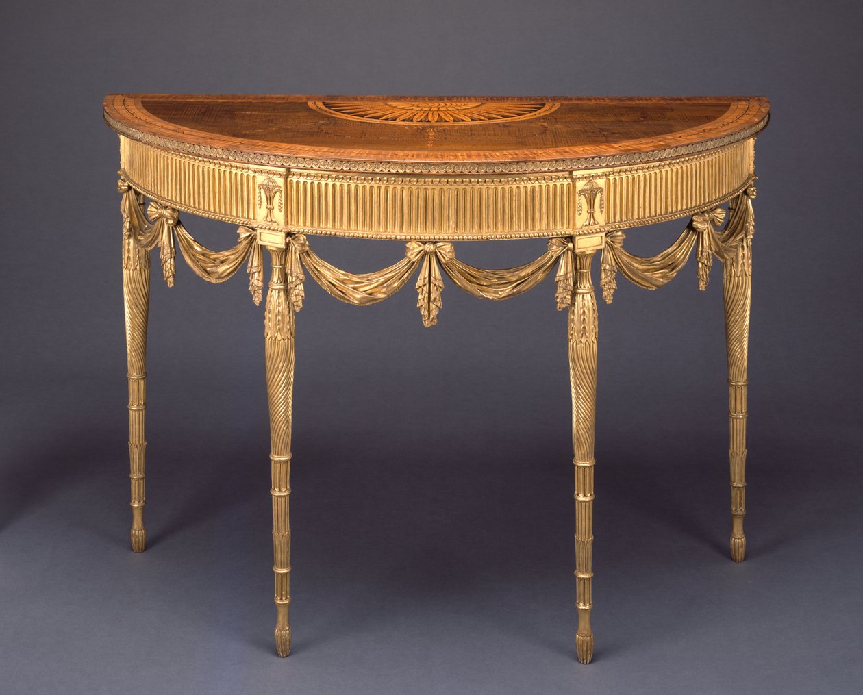 Pier Table, cca 1770 (tvrdé dřevo, palisandr a pozlacené dřevo) od English School