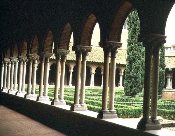 Klášterní zahrada, pohled z jedné z galerií, 1265-98 od French School