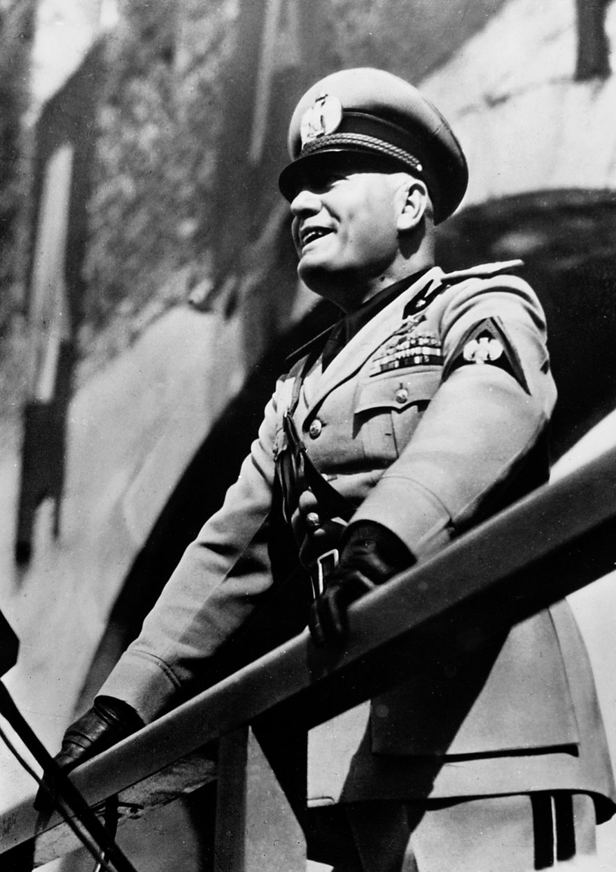 Benito Mussolini od Achille Villani