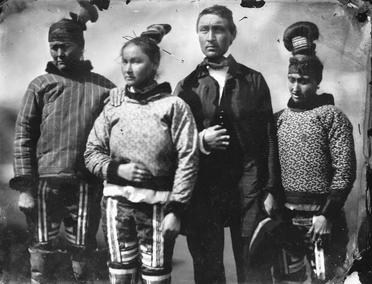 Skupina Inuitů od Admiral Edward Augustus Inglefield