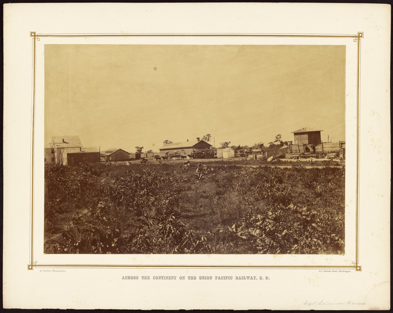 [Depot, Lawrence, Kansas] od Alexander Gardner