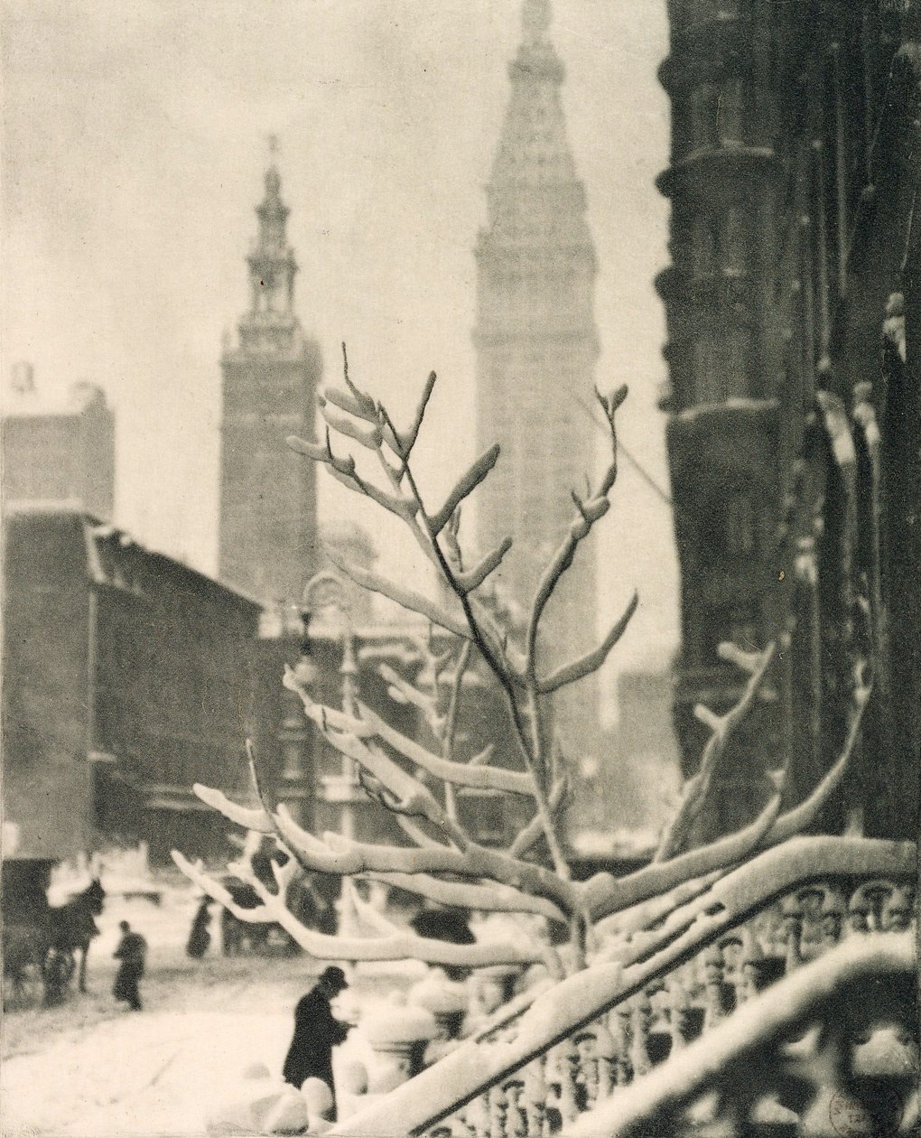 Dvě věže - New York od Alfred Stieglitz