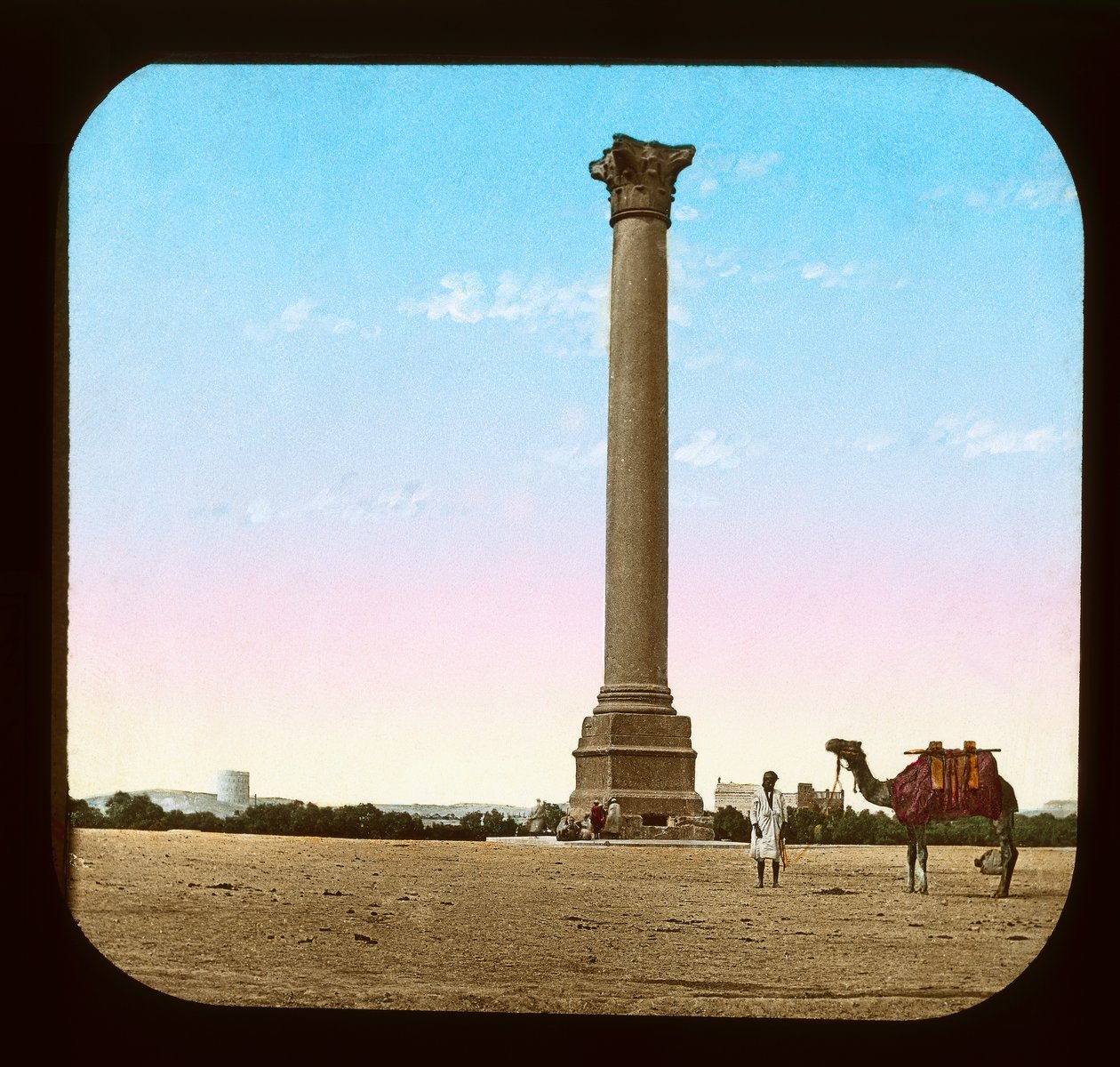Egypt – Pompeyův sloup, Alexandrie (skluzavka s lucernou) od American Photographer