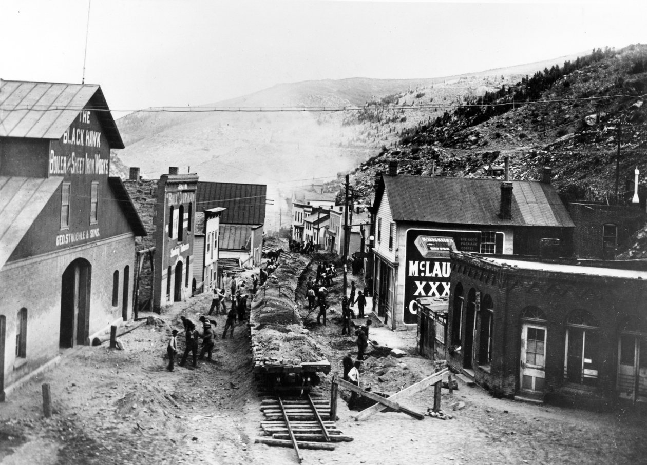 Černý jestřáb, záplavy, kolem roku 1895 od American Photographer