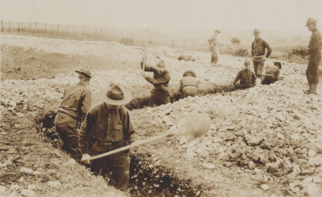 Američtí námořníci ve Francii Kopání, 1917-19 od American Photographer