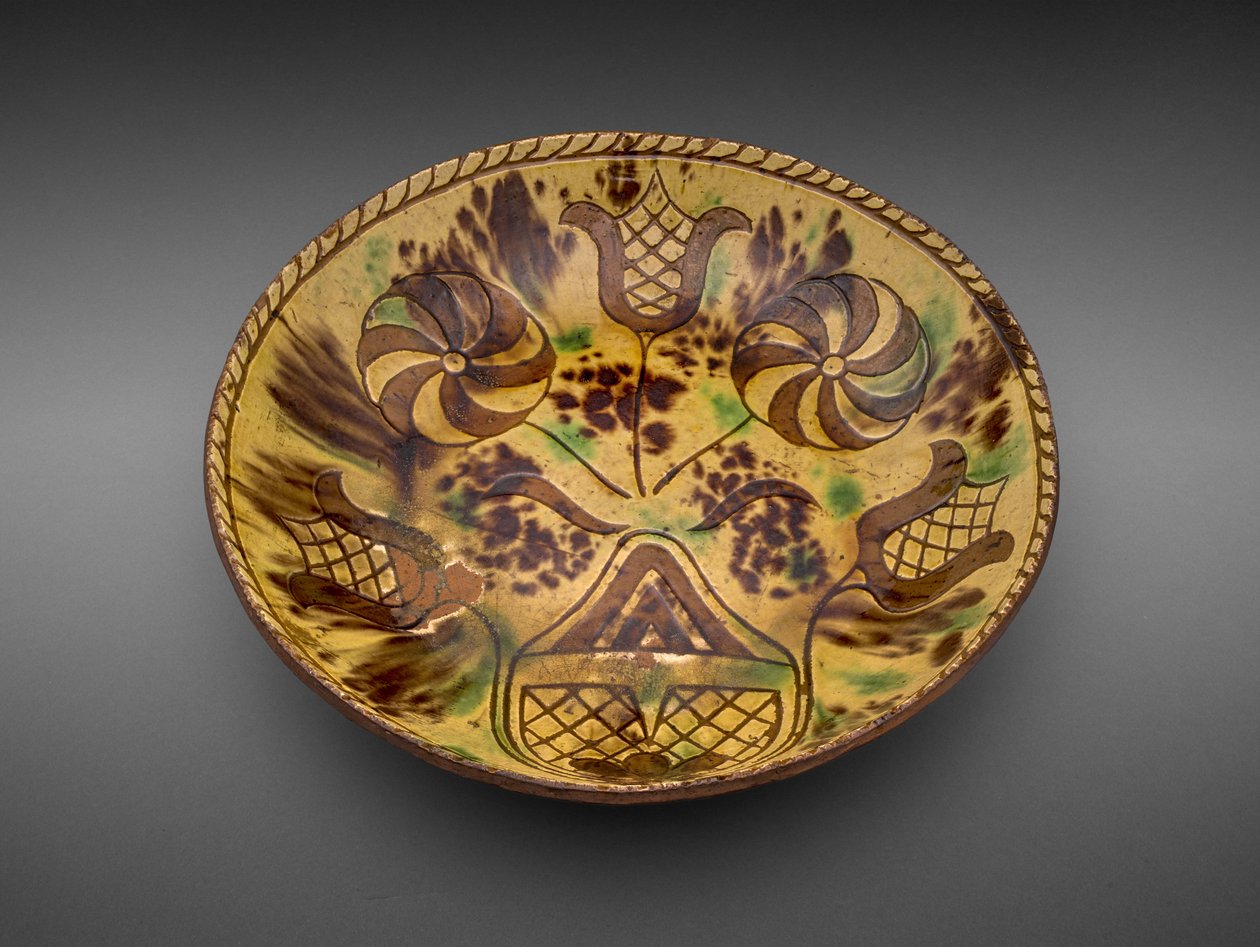Mísa, cca 1800 (slipware) od American School