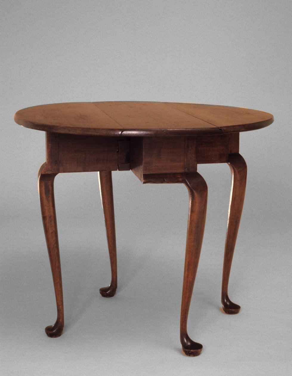 Drop-Leaf Table od American School