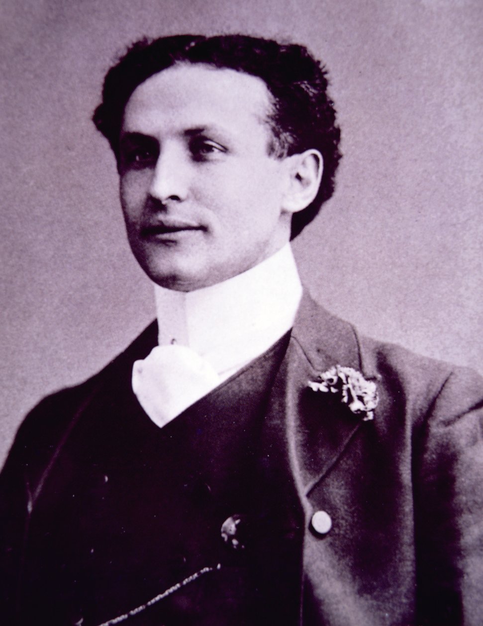 Harry Houdini (černobílá fotografie) od American School