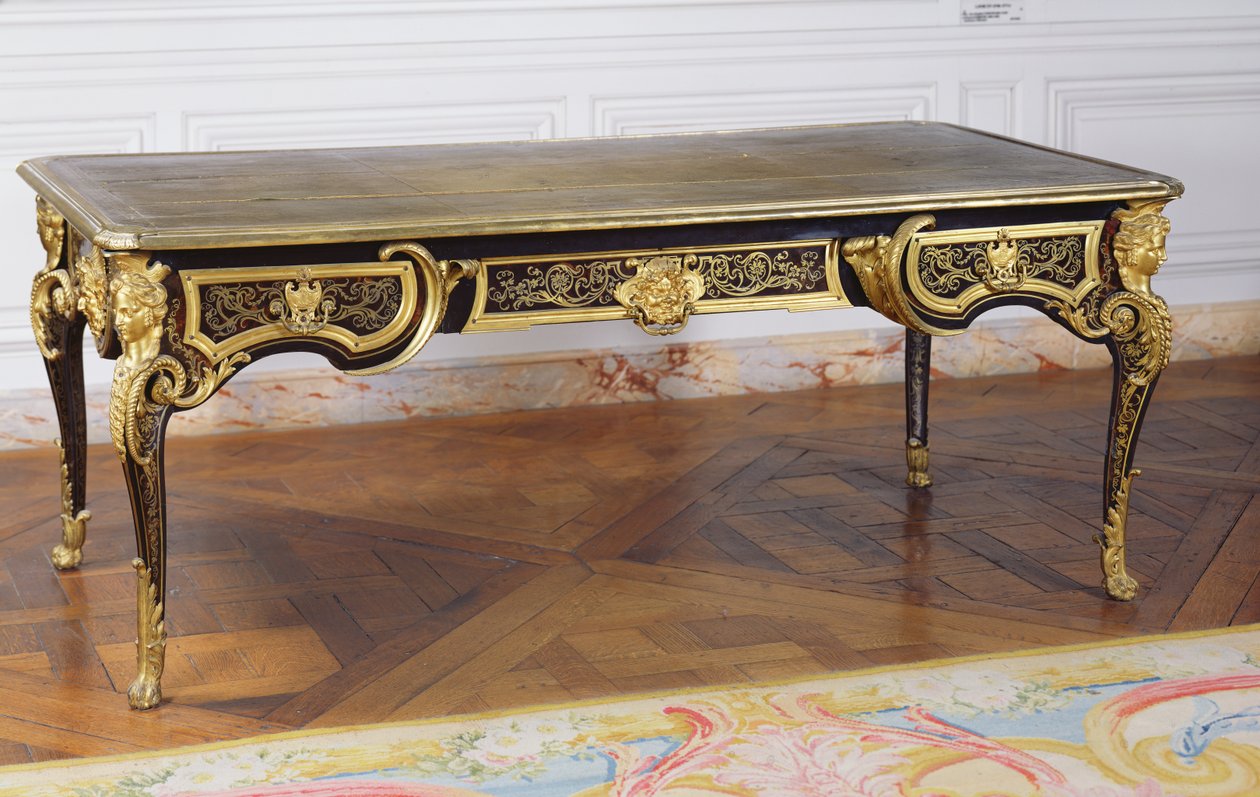 Plochá kancelář (zlacené dřevo a bronz) od Andre Charles Boulle