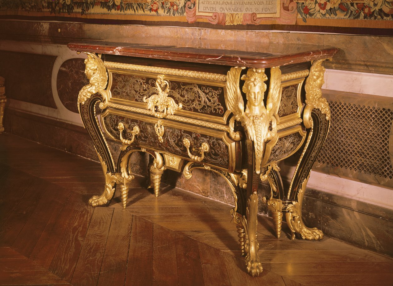 Komoda Mazarine (dřevo, bronz a mramor) od Andre Charles Boulle