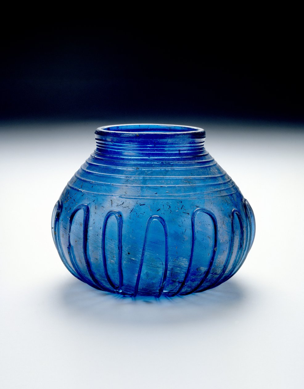 Cuddesdon Bowl, pravděpodobně kentish, anglosaský, cca 600 (sklo s vlečným zdobením) od Anglo Saxon