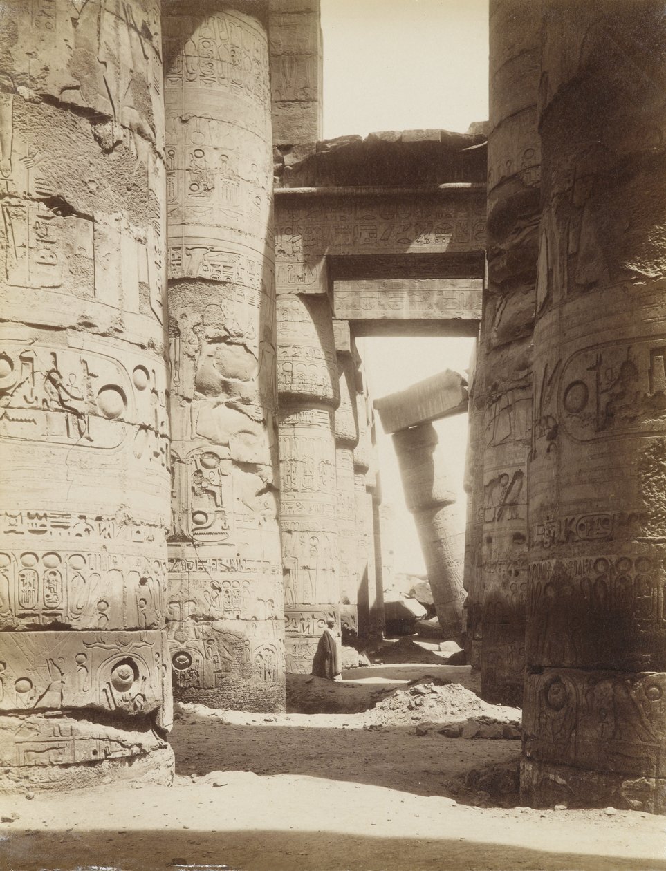 Interiér Hypostyle Hall, Karnak od Antonio Beato