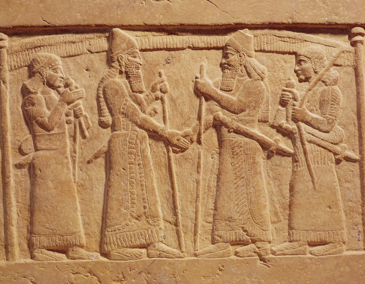 Reliéf zobrazující asyrského krále Šalmanasera III. (858–824 př. n. l.) při setkání s Babyloňanem od Assyrian