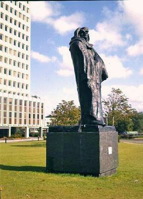 Balzac (bronz) od Auguste Rodin