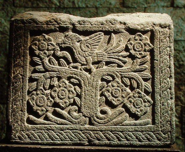 Orel požírající hada (kámen) od Aztec Aztec