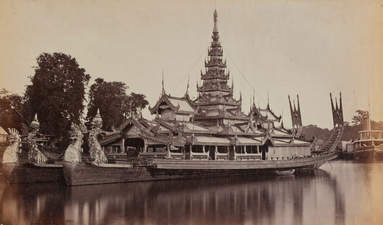 Kings State Barge od British Photographer