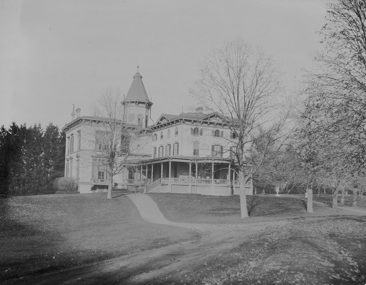Rezidence Johna Jacoba Astora v Rhinecliffu, New York, 1893-94 (stříbrný želatinový tisk) od Byron Company