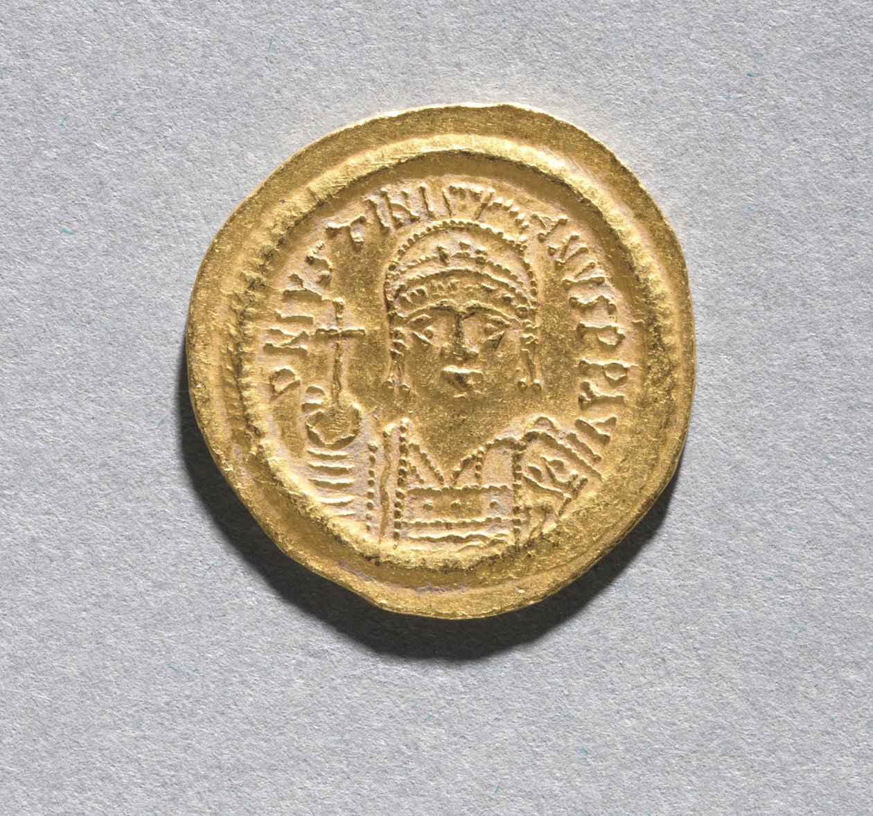 Solidus z Justiniána I od Byzantine School