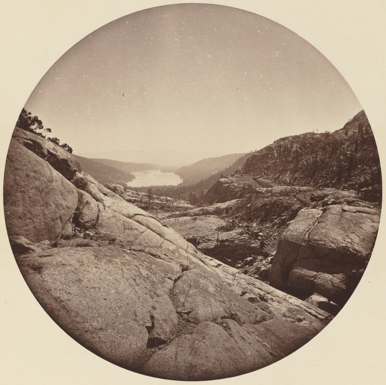 Donner Lake, Kalifornie od Carleton E. Watkins