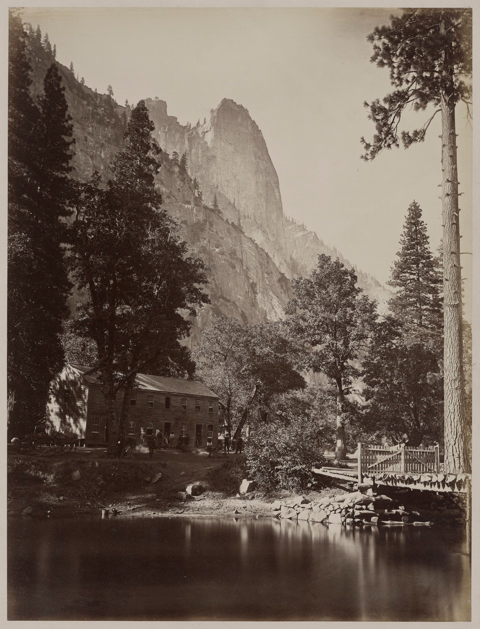 The Sentinel Rock, 3270 ft. od Carleton E. Watkins