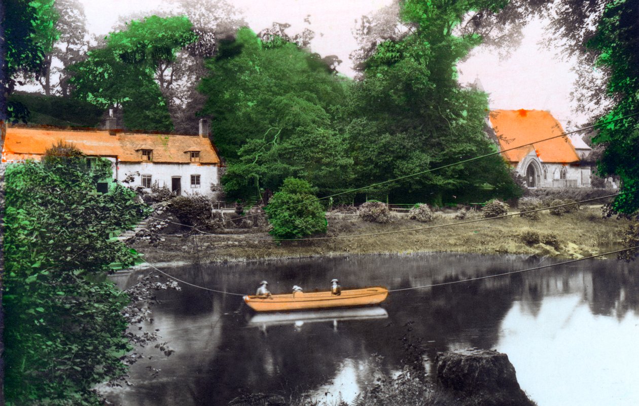 Erbistock Ferry and Church, Wrexham, 1926. od Cavenders Ltd