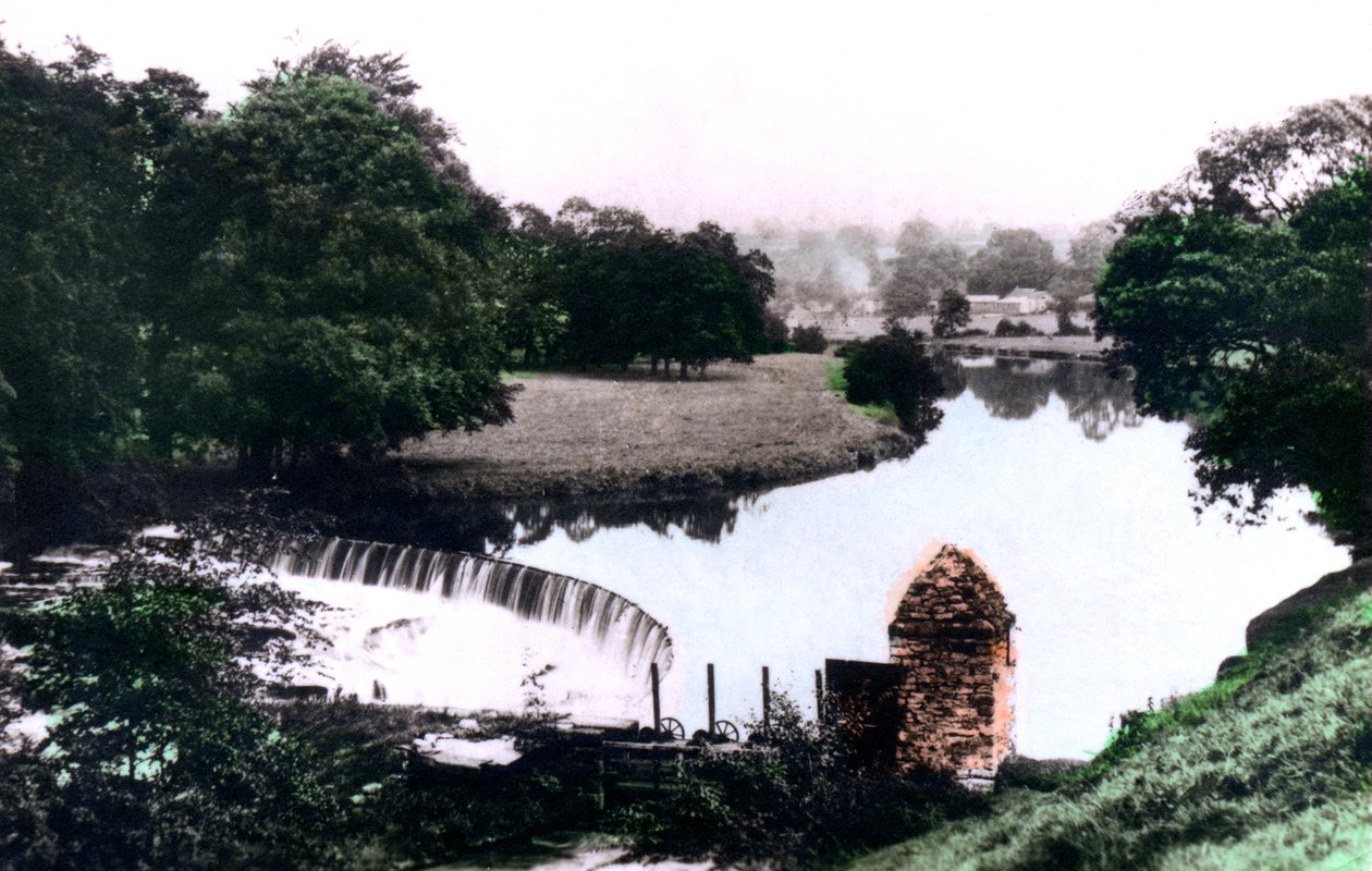 The Riddle Valley v Clitheroe, Lancashire, 1926. od Cavenders Ltd