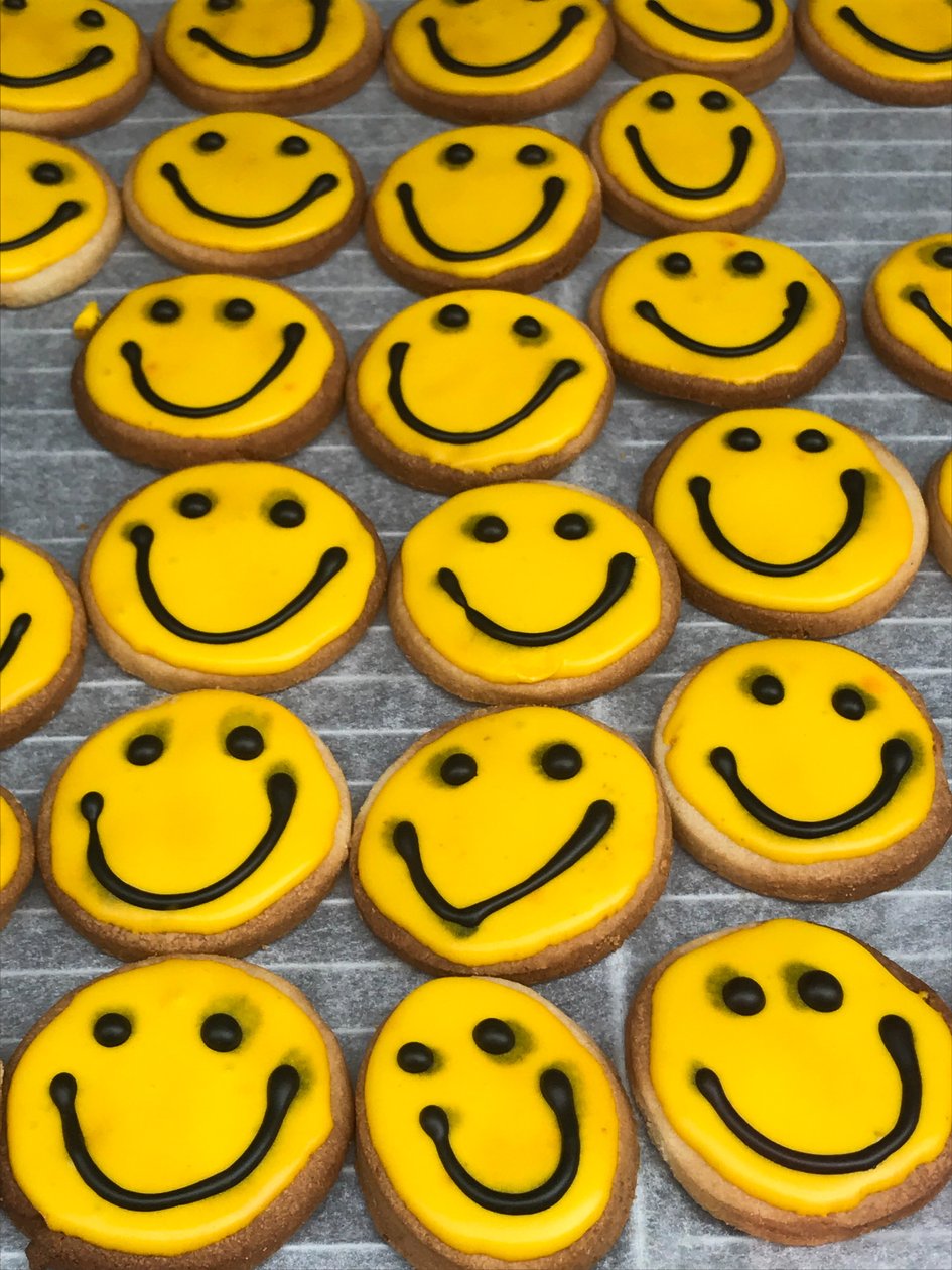 Kompozice - Smiley, 2019 (foto) od Cécile Jamet