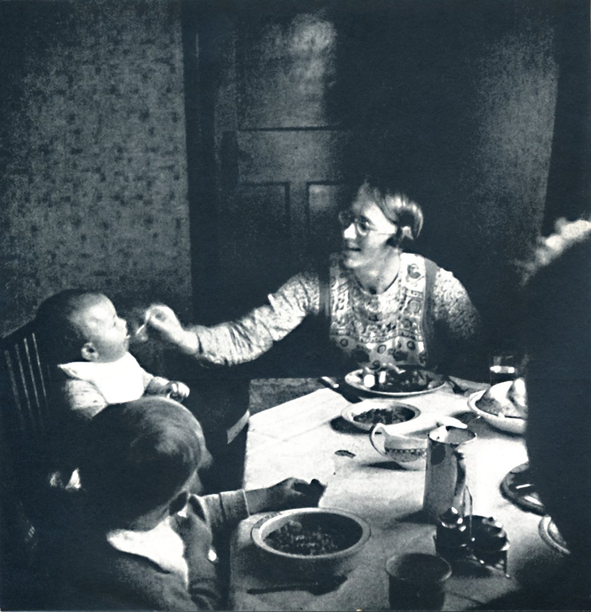 Pěkná teplá večeře, 1941 od Cecil Beaton