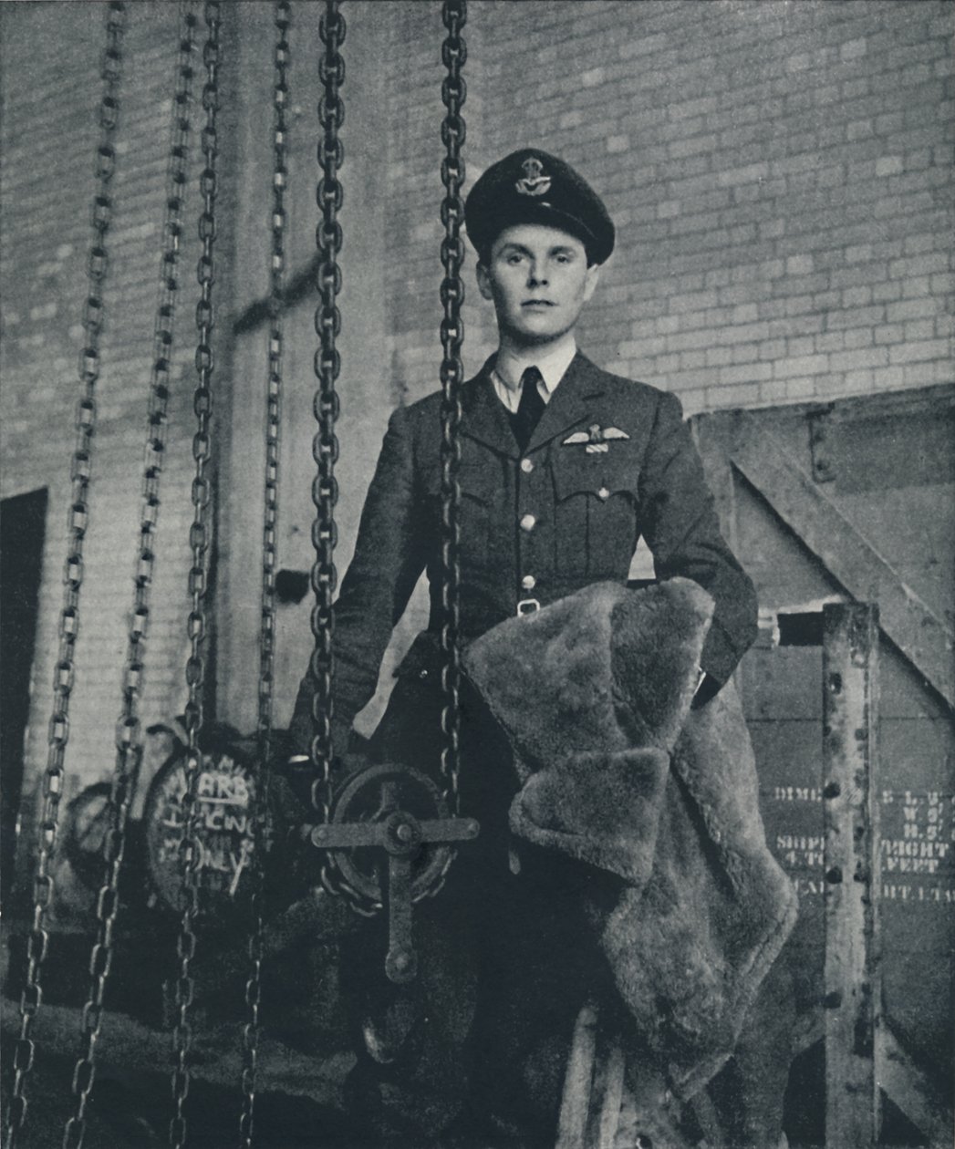 Kapitán bombardéru, 1941 od Cecil Beaton