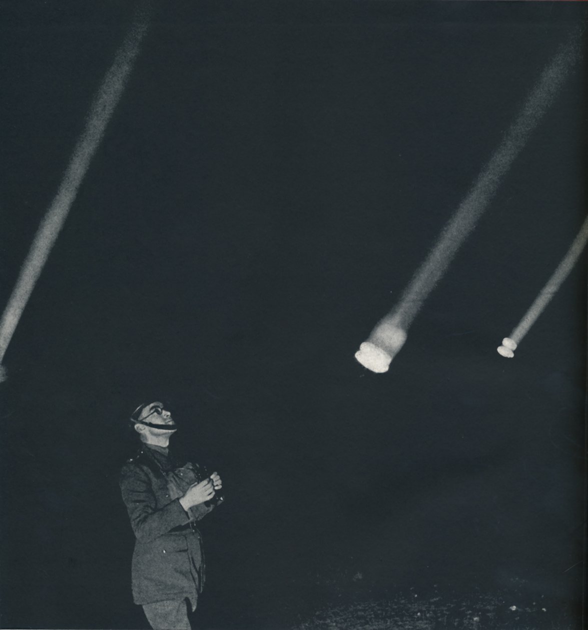 Válka..., 1941 od Cecil Beaton