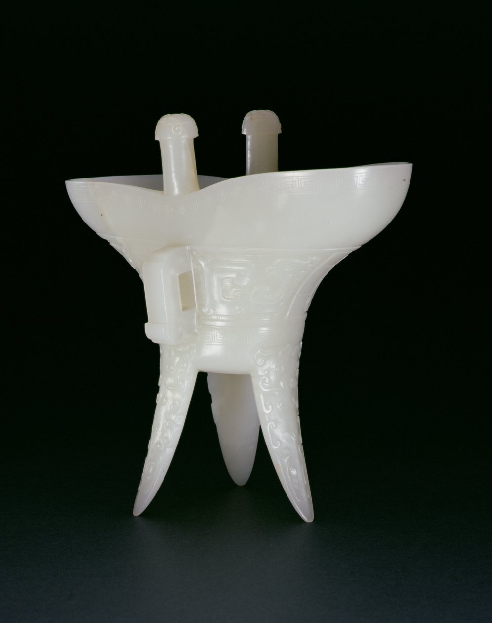 Imperial Libation Vessel, Qianlong Period (1736-95) (nefrit) (viz také 241122) od Chinese School