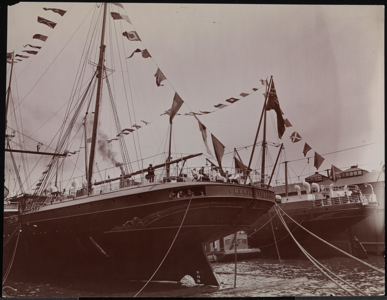S.S. "Umbria" v doku, cca 1897 (černobílá fotografie) od Company Byron