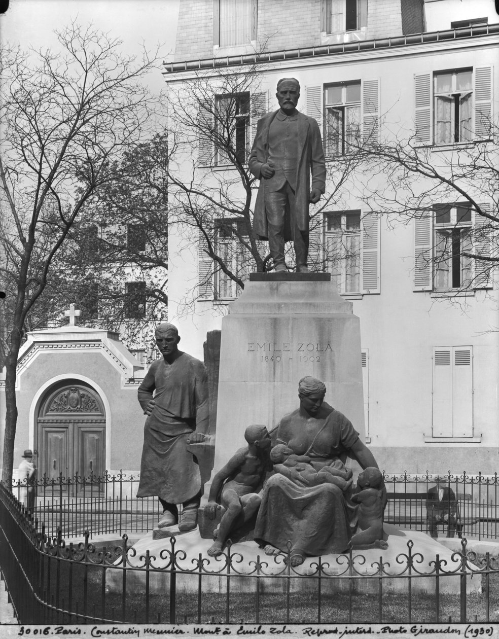 Památník Emile Zola, avenue Emile Zola, Paříž, c.1902-09 (bronz) od Constantin Emile Meunier