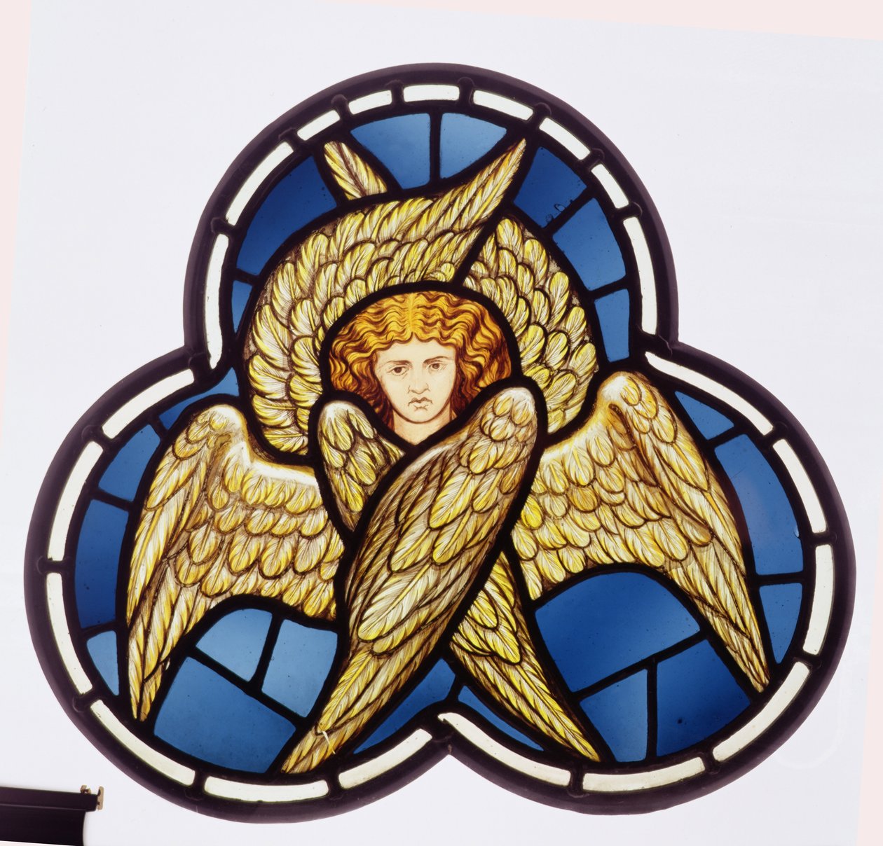 Okno zobrazující mnohokřídlého anděla, vyrobené továrnou William Morris, 1870 (vitráže) od Dante Gabriel and Burne Jones, Edward Rossetti