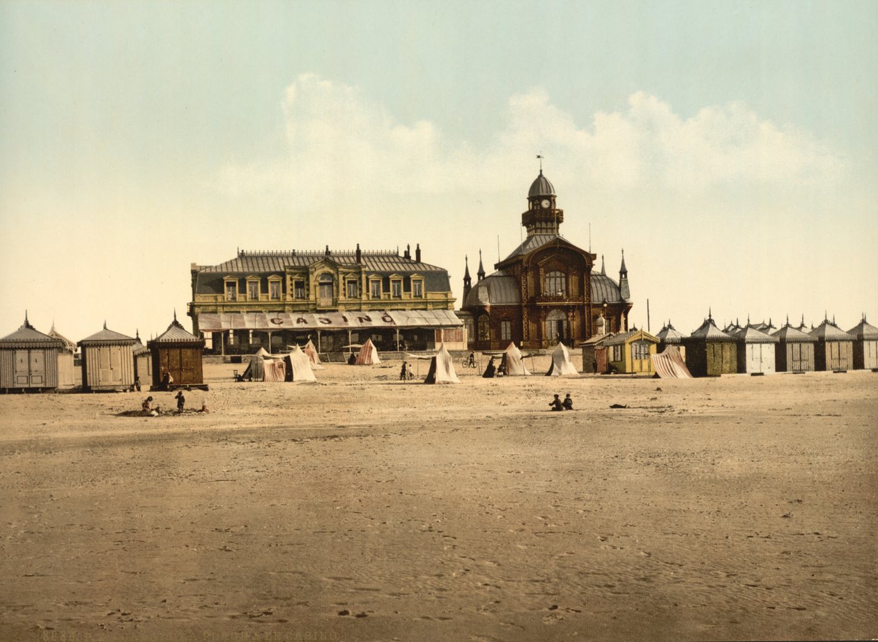 Pláž a kasino, Calais, Francie, kolem roku 1900 od Detroit Publishing Co.