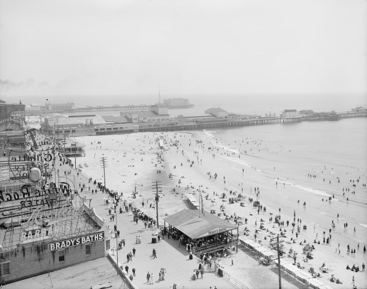Pláž a promenáda, Atlantic City, 1900-10 od Detroit Publishing Co.