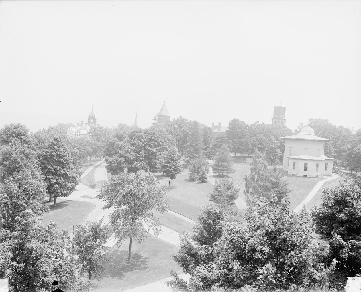 Kampus, Amherst College od Detroit Publishing Co.