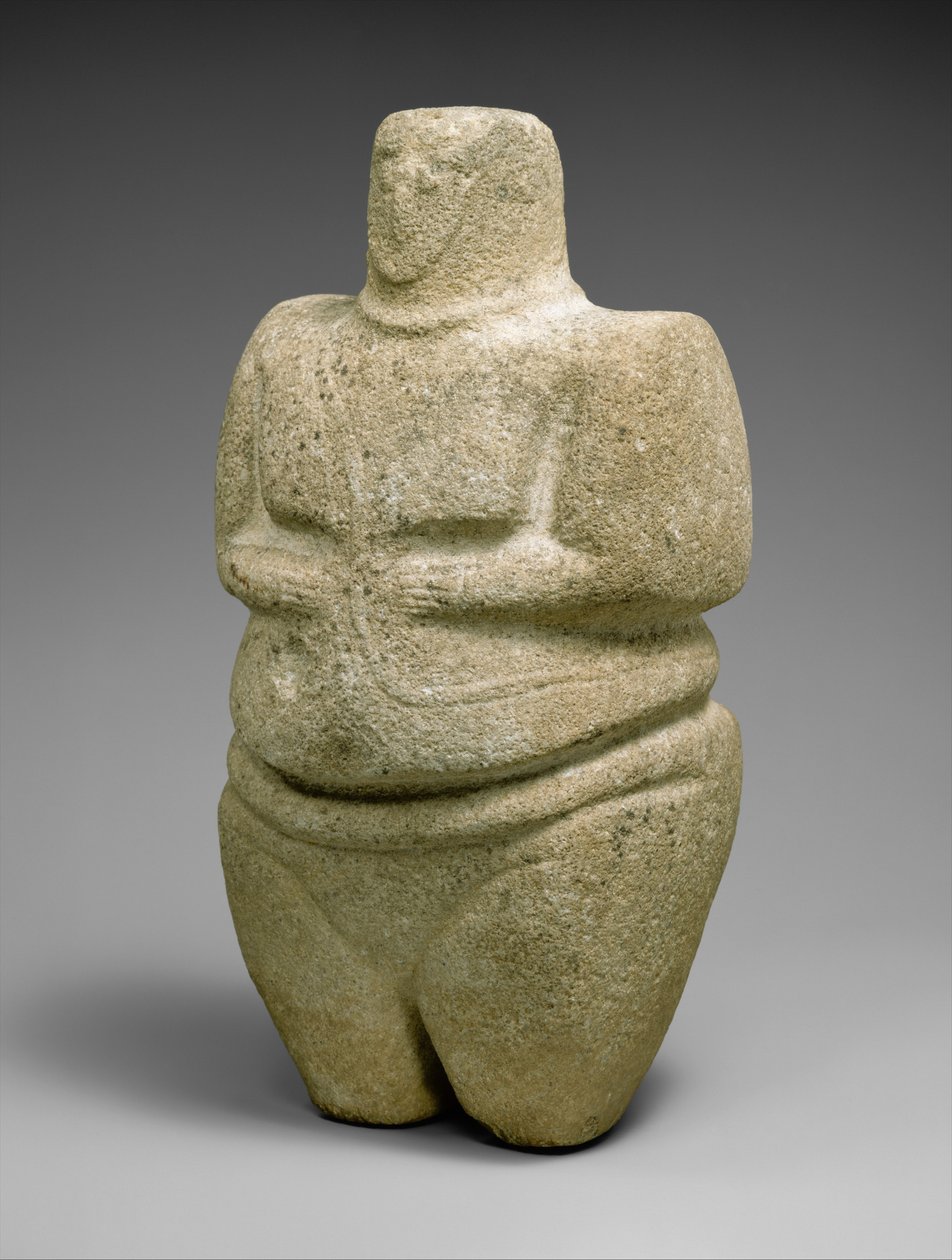 Stojící ženská postava na řemínku a náhrdelníku, 3.–2. tisíciletí před naším letopočtem (pískovec a křemenec) od Early Bronze Age