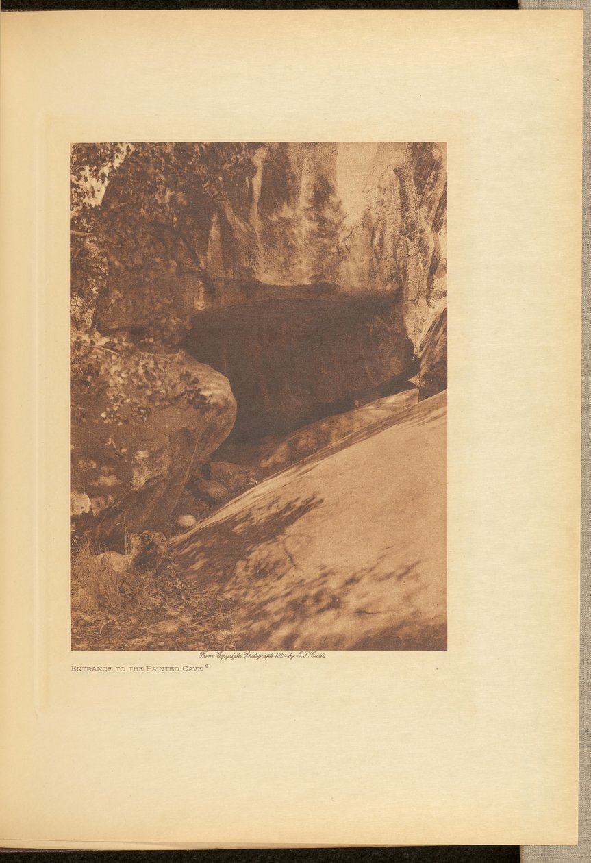 Vchod do Malované jeskyně od Edward S. Curtis