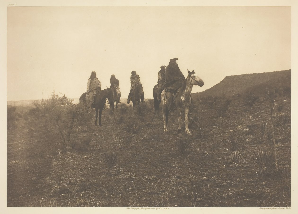 Desert Rovers - Apache, 1903. od Edward Sheriff Curtis