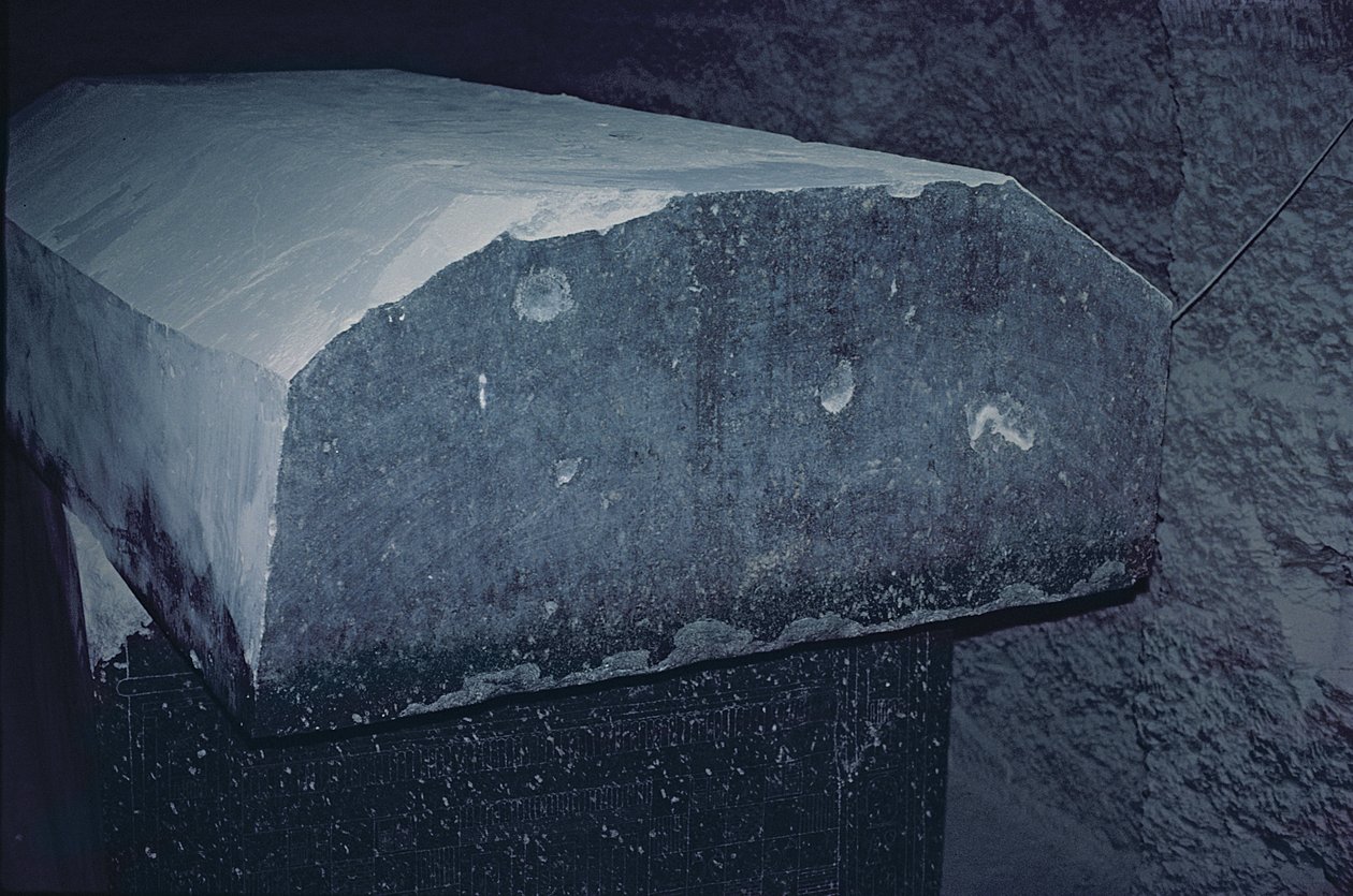 Sarkofág býka Apis v Serapeum, Nová říše od Egyptian 26th Dynasty