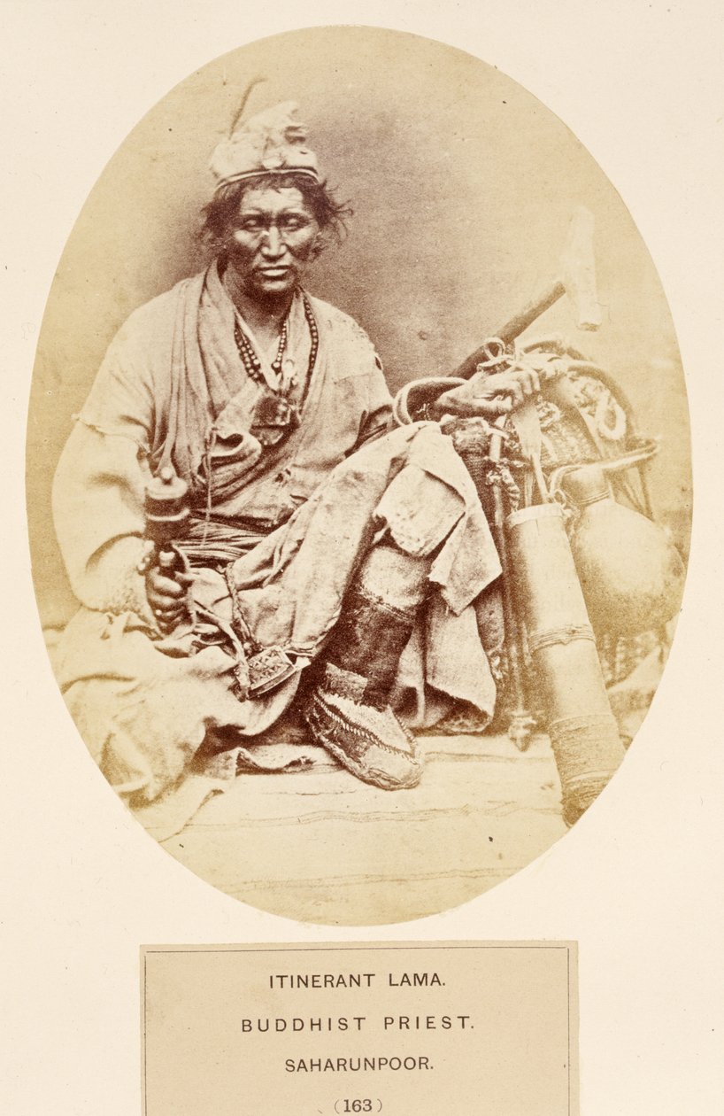 Putující lama, buddhistický kněz, Saharunpoor, z The People of India, J. Forbes Watson, publikoval 1868 (tisk alba) od English Photographer
