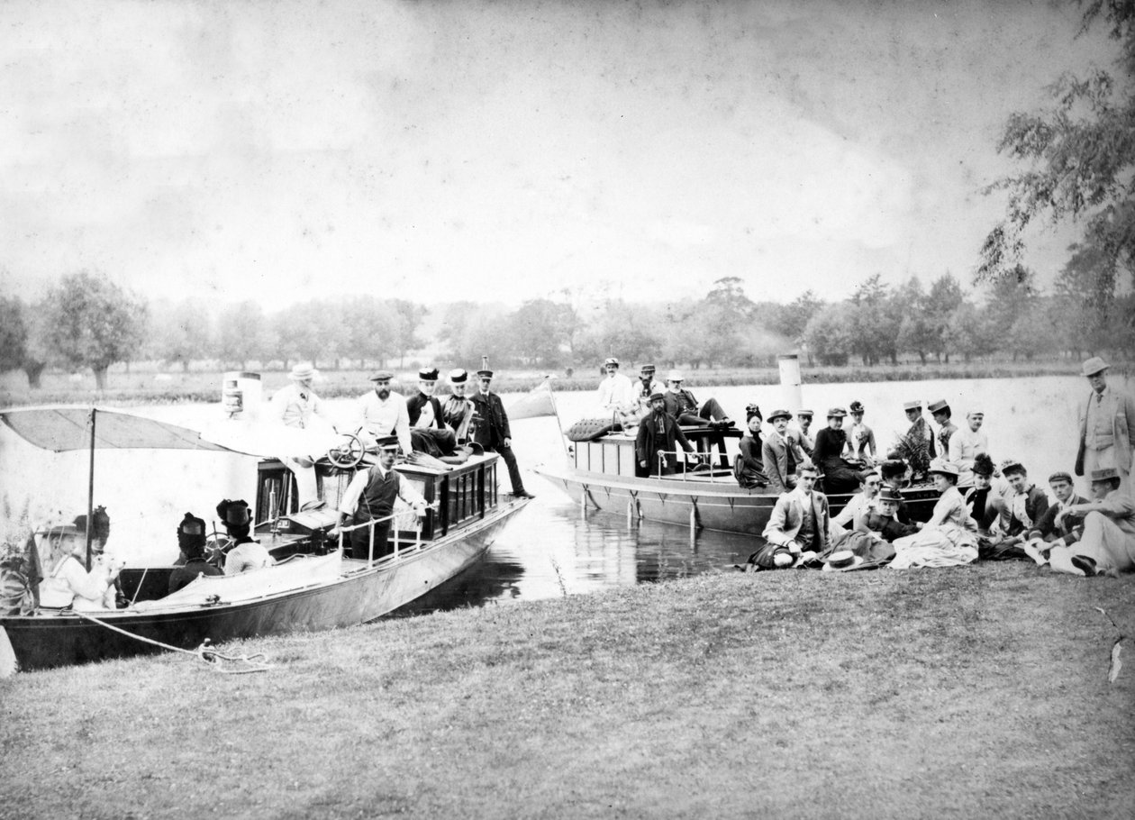 Viktoriánský výlet říčním parníkem, cca 1890 od English Photographer