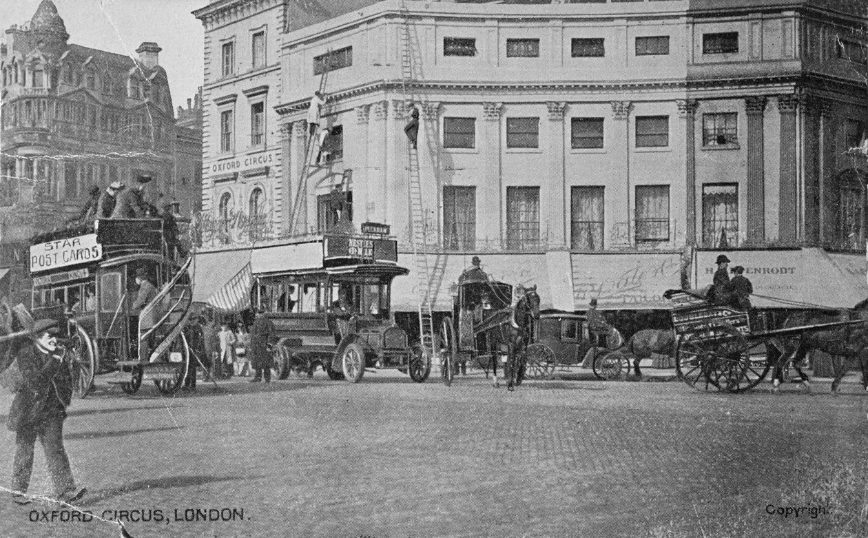 Pohled na Oxford Circus, kolem roku 1900 od English Photographer