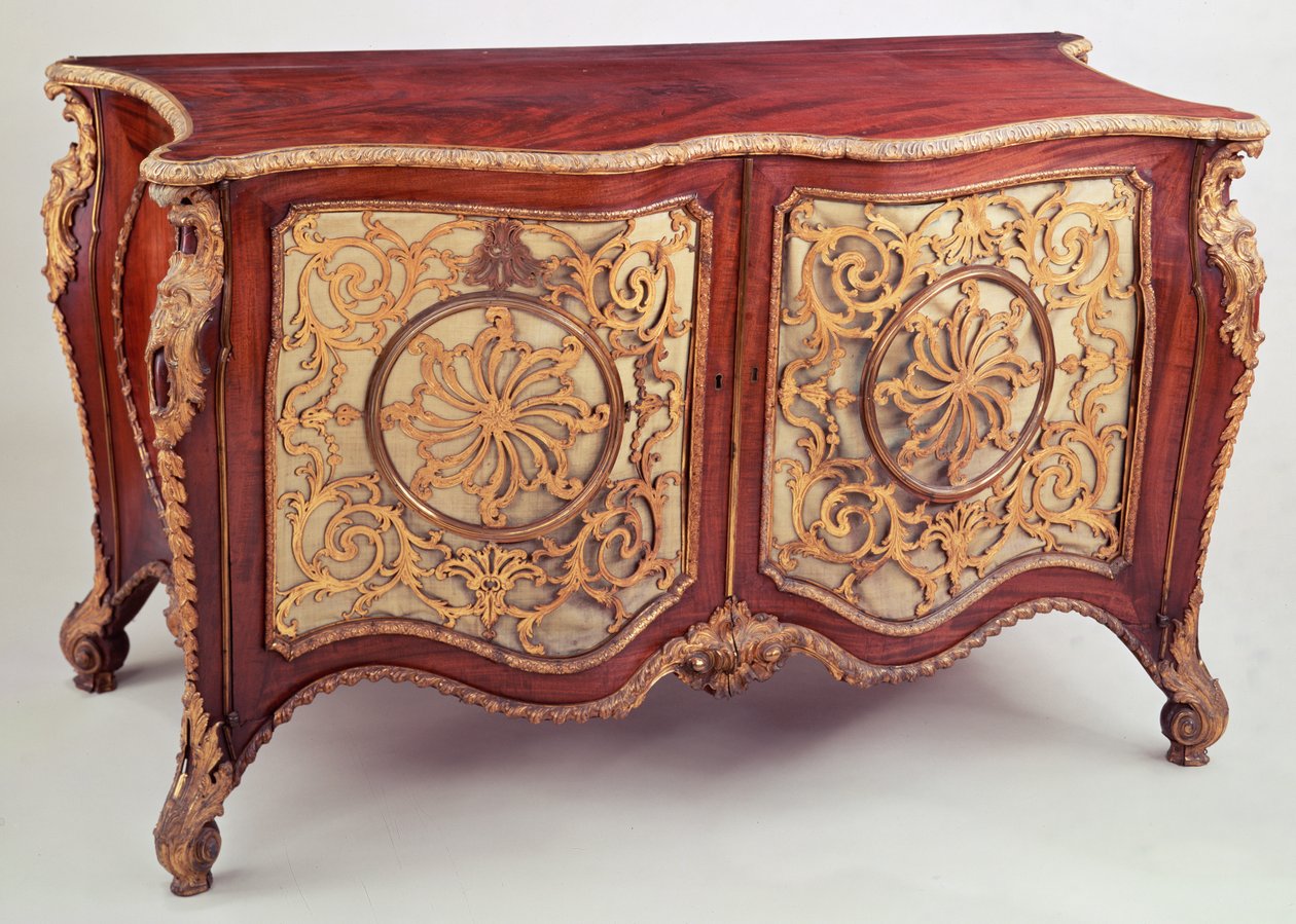 Komoda George III (mahagon a ormolu) od English School