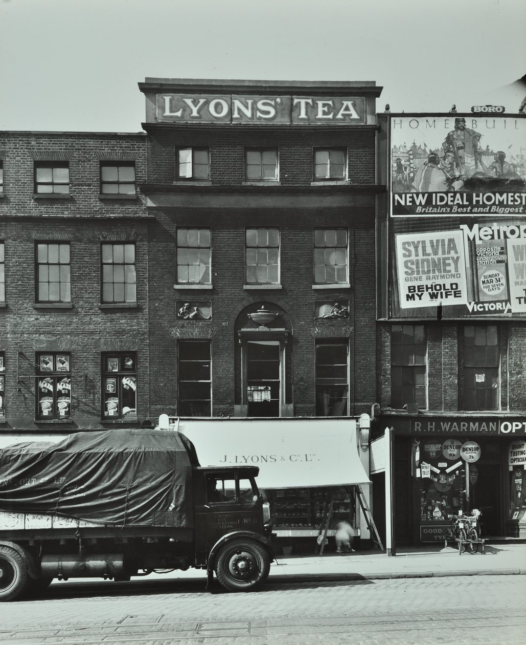 Lyons Coffee House, 7 Blackfriars Road, 1935 od English Photographer