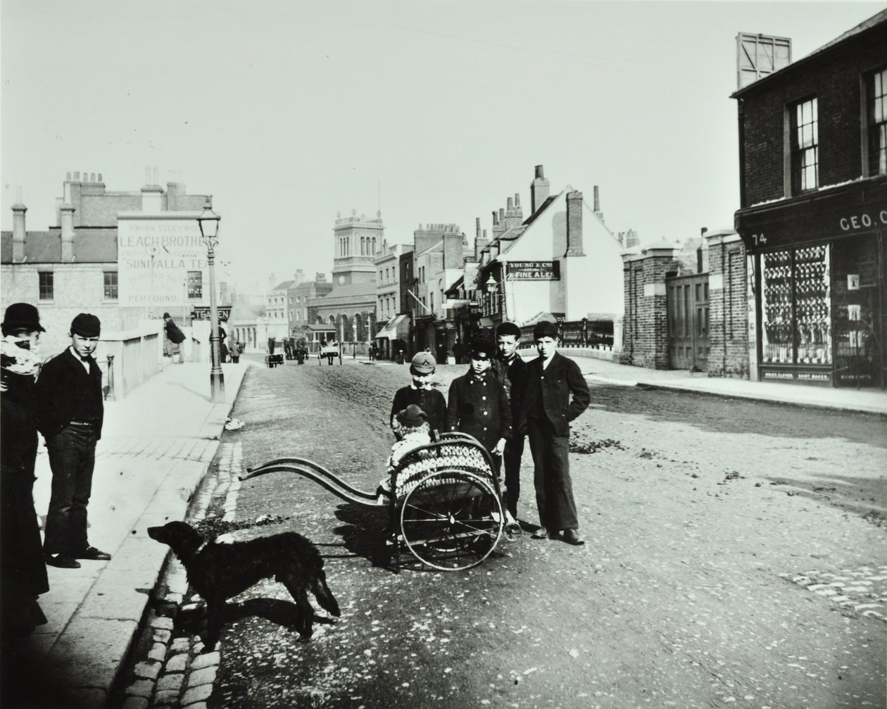 Wandsworth High Street: Pohled na západ, 1890 od English Photographer