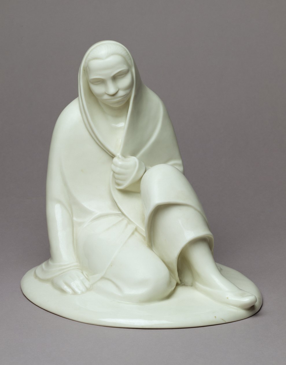 Sedavá dívka, 1907-08 (porcelán) od Ernst Barlach