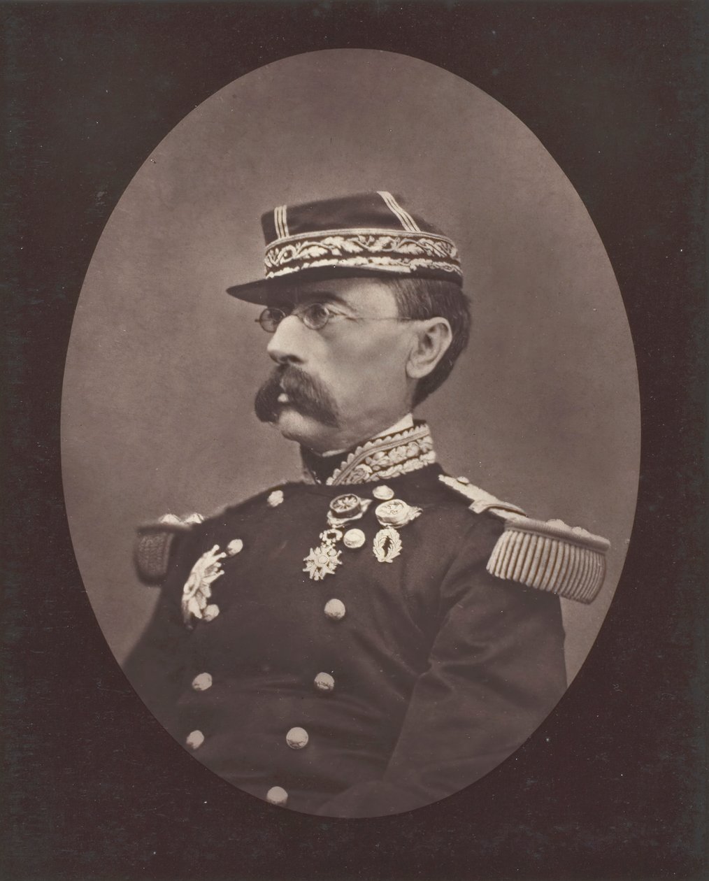 Louis-Léon-César Faidherbe, c. 1876. od Etienne Carjat